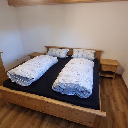 Ruhige Ferienwohnung Inklusive Garten Souterrain - Neu Renoviert Lachen Eksteriør bilde