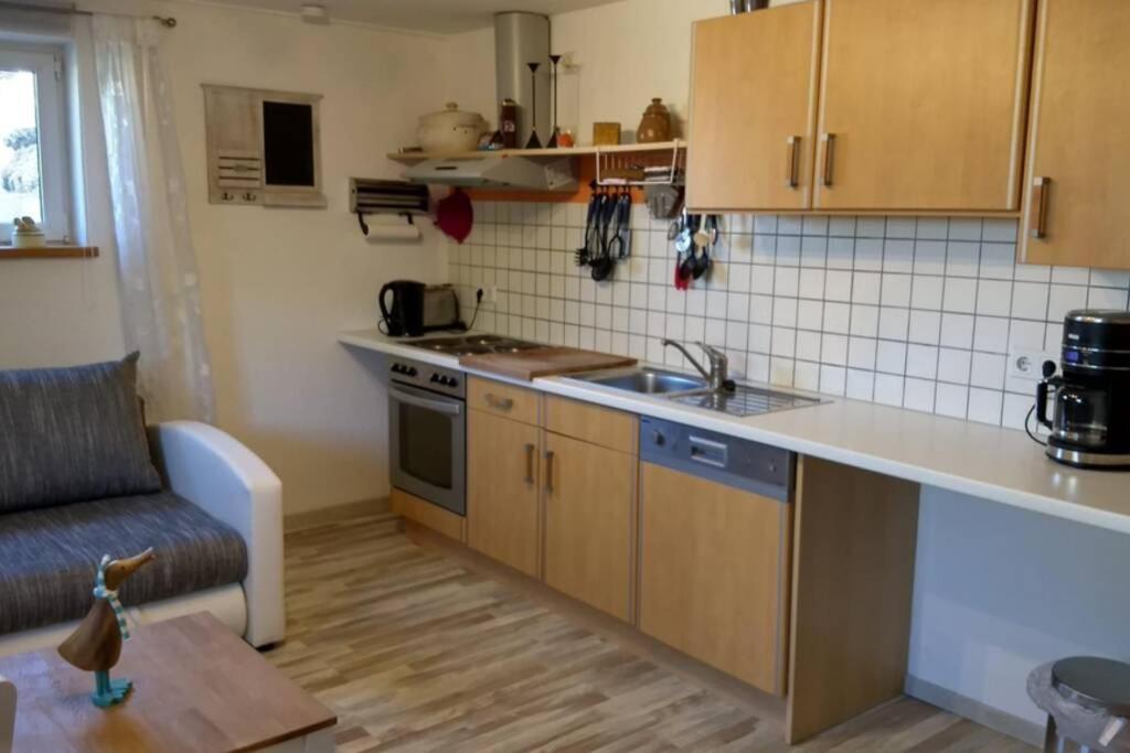 Ruhige Ferienwohnung Inklusive Garten Souterrain - Neu Renoviert Lachen Eksteriør bilde