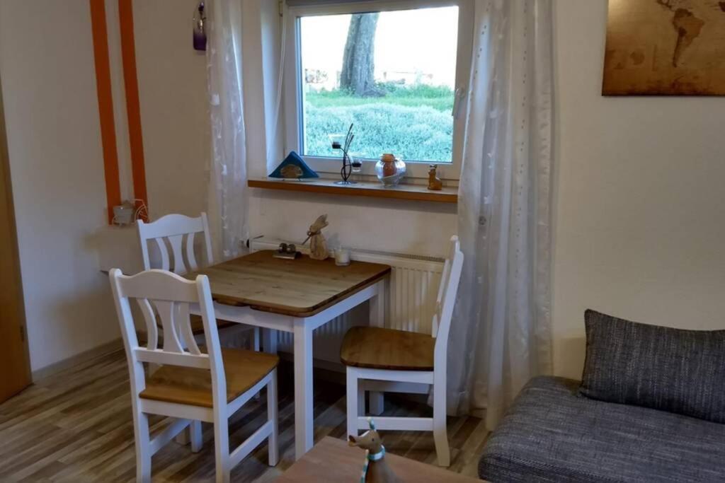 Ruhige Ferienwohnung Inklusive Garten Souterrain - Neu Renoviert Lachen Eksteriør bilde