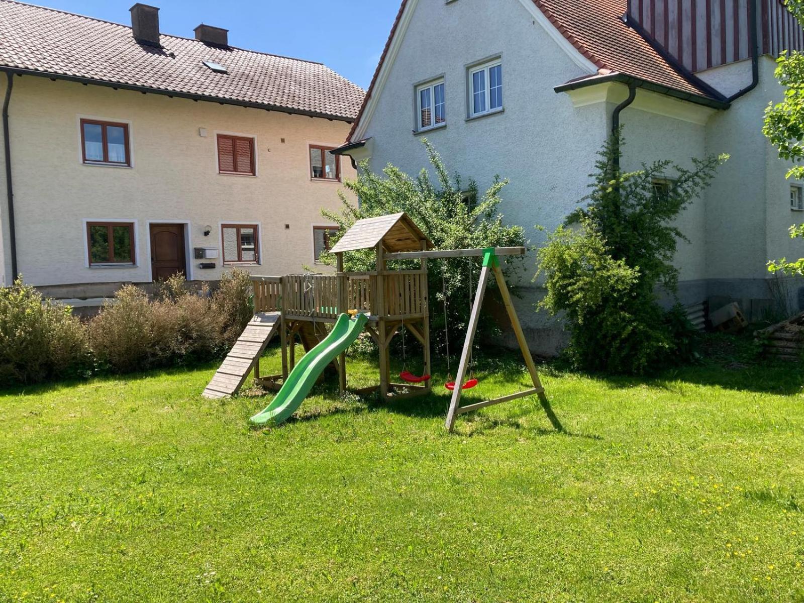 Ruhige Ferienwohnung Inklusive Garten Souterrain - Neu Renoviert Lachen Eksteriør bilde